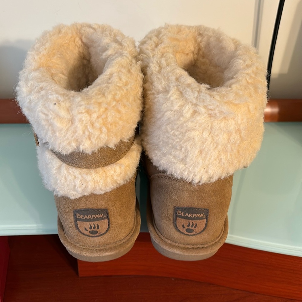 BEARPAW boots